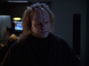 extant_StarTrek_VOY_5x20-ThinkTank_02545.jpg