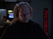 extant_StarTrek_VOY_5x20-ThinkTank_02549.jpg