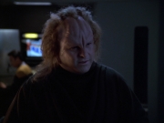extant_StarTrek_VOY_5x20-ThinkTank_02554.jpg
