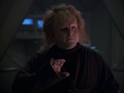 extant_StarTrek_VOY_5x20-ThinkTank_02636.jpg