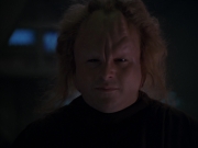 extant_StarTrek_VOY_5x20-ThinkTank_02649.jpg