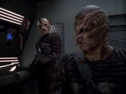 extant_StarTrek_VOY_5x20-ThinkTank_02671.jpg