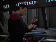 extant_StarTrek_VOY_5x20-ThinkTank_02749.jpg