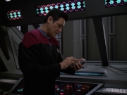 Filename=extant_StarTrek_VOY_5x20-ThinkTank_02752.jpg
Filesize=174KiB
Dimensions=1200x900
Date added=Nov 21, 2019 extant_StarTrek_VOY_5x20-ThinkTank_02752.jpg