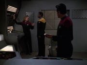 Filename=extant_StarTrek_VOY_5x20-ThinkTank_02757.jpg
Filesize=152KiB
Dimensions=1200x900
Date added=Nov 21, 2019 extant_StarTrek_VOY_5x20-ThinkTank_02757.jpg