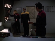 Filename=extant_StarTrek_VOY_5x20-ThinkTank_02761.jpg
Filesize=147KiB
Dimensions=1200x900
Date added=Nov 21, 2019 extant_StarTrek_VOY_5x20-ThinkTank_02761.jpg
