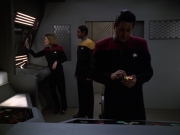 Filename=extant_StarTrek_VOY_5x20-ThinkTank_02765.jpg
Filesize=151KiB
Dimensions=1200x900
Date added=Nov 21, 2019 extant_StarTrek_VOY_5x20-ThinkTank_02765.jpg