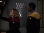 Filename=extant_StarTrek_VOY_5x20-ThinkTank_02771.jpg
Filesize=136KiB
Dimensions=1200x900
Date added=Nov 21, 2019 extant_StarTrek_VOY_5x20-ThinkTank_02771.jpg