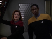 extant_StarTrek_VOY_5x20-ThinkTank_02773.jpg