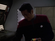 extant_StarTrek_VOY_5x20-ThinkTank_02807.jpg