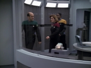 extant_StarTrek_VOY_5x20-ThinkTank_02811.jpg