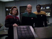 extant_StarTrek_VOY_5x20-ThinkTank_02821.jpg