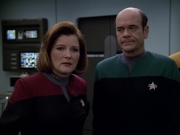 extant_StarTrek_VOY_5x20-ThinkTank_02825.jpg