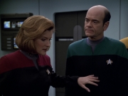 Filename=extant_StarTrek_VOY_5x20-ThinkTank_02833.jpg
Filesize=135KiB
Dimensions=1200x900
Date added=Nov 21, 2019 extant_StarTrek_VOY_5x20-ThinkTank_02833.jpg