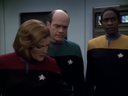 Filename=extant_StarTrek_VOY_5x20-ThinkTank_02835.jpg
Filesize=129KiB
Dimensions=1200x900
Date added=Nov 21, 2019 extant_StarTrek_VOY_5x20-ThinkTank_02835.jpg