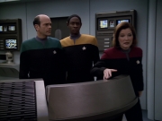 Filename=extant_StarTrek_VOY_5x20-ThinkTank_02852.jpg
Filesize=156KiB
Dimensions=1200x900
Date added=Nov 21, 2019 extant_StarTrek_VOY_5x20-ThinkTank_02852.jpg
