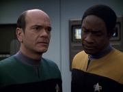 Filename=extant_StarTrek_VOY_5x20-ThinkTank_02867.jpg
Filesize=141KiB
Dimensions=1200x900
Date added=Nov 21, 2019 extant_StarTrek_VOY_5x20-ThinkTank_02867.jpg