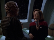 extant_StarTrek_VOY_5x20-ThinkTank_02901.jpg