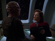 Filename=extant_StarTrek_VOY_5x20-ThinkTank_02906.jpg
Filesize=160KiB
Dimensions=1200x900
Date added=Nov 21, 2019 extant_StarTrek_VOY_5x20-ThinkTank_02906.jpg