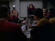extant_StarTrek_VOY_5x20-ThinkTank_02994.jpg