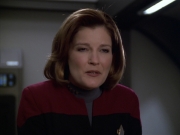 extant_StarTrek_VOY_5x20-ThinkTank_03027.jpg