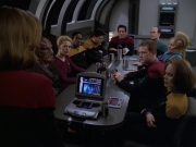 extant_StarTrek_VOY_5x20-ThinkTank_03032.jpg