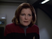 extant_StarTrek_VOY_5x20-ThinkTank_03043.jpg