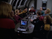 extant_StarTrek_VOY_5x20-ThinkTank_03047.jpg