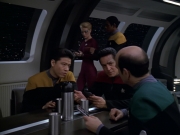 extant_StarTrek_VOY_5x20-ThinkTank_03055.jpg