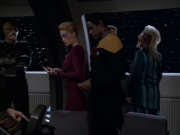 extant_StarTrek_VOY_5x20-ThinkTank_03062.jpg