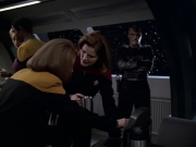 extant_StarTrek_VOY_5x20-ThinkTank_03066.jpg