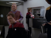 extant_StarTrek_VOY_5x20-ThinkTank_03087.jpg