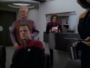 extant_StarTrek_VOY_5x20-ThinkTank_03089.jpg