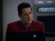 extant_StarTrek_VOY_5x20-ThinkTank_03092.jpg