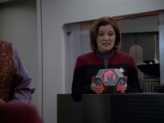 extant_StarTrek_VOY_5x20-ThinkTank_03099.jpg