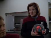 extant_StarTrek_VOY_5x20-ThinkTank_03103.jpg