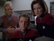 extant_StarTrek_VOY_5x20-ThinkTank_03118.jpg