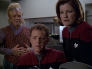 extant_StarTrek_VOY_5x20-ThinkTank_03119.jpg