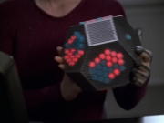 extant_StarTrek_VOY_5x20-ThinkTank_03121.jpg