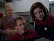 extant_StarTrek_VOY_5x20-ThinkTank_03144.jpg
