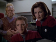 extant_StarTrek_VOY_5x20-ThinkTank_03149.jpg