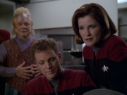 extant_StarTrek_VOY_5x20-ThinkTank_03152.jpg