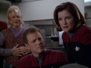 extant_StarTrek_VOY_5x20-ThinkTank_03164.jpg