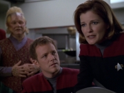 extant_StarTrek_VOY_5x20-ThinkTank_03168.jpg