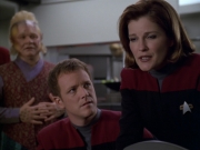 extant_StarTrek_VOY_5x20-ThinkTank_03169.jpg