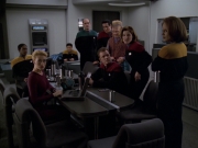 extant_StarTrek_VOY_5x20-ThinkTank_03209.jpg