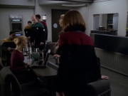 extant_StarTrek_VOY_5x20-ThinkTank_03214.jpg