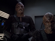 extant_StarTrek_VOY_5x20-ThinkTank_03298.jpg