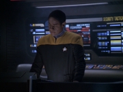 extant_StarTrek_VOY_5x20-ThinkTank_03321.jpg
