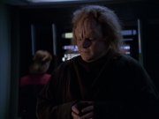 Filename=extant_StarTrek_VOY_5x20-ThinkTank_03370.jpg
Filesize=142KiB
Dimensions=1200x900
Date added=Nov 21, 2019 extant_StarTrek_VOY_5x20-ThinkTank_03370.jpg